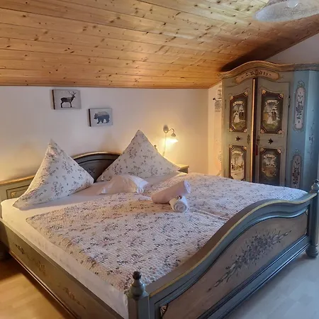 Am Wirtshof Apartment